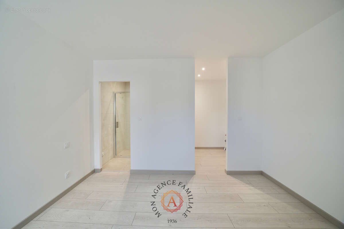 Maison à SAINT-BONNET-PRES-RIOM