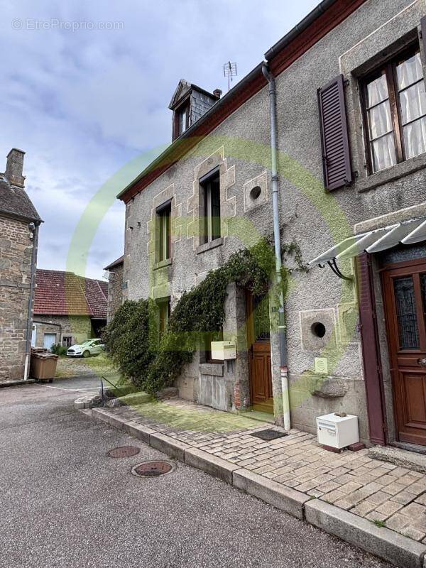 Maison à CRESSAT