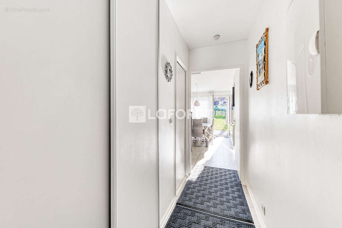 Maison à EMERAINVILLE