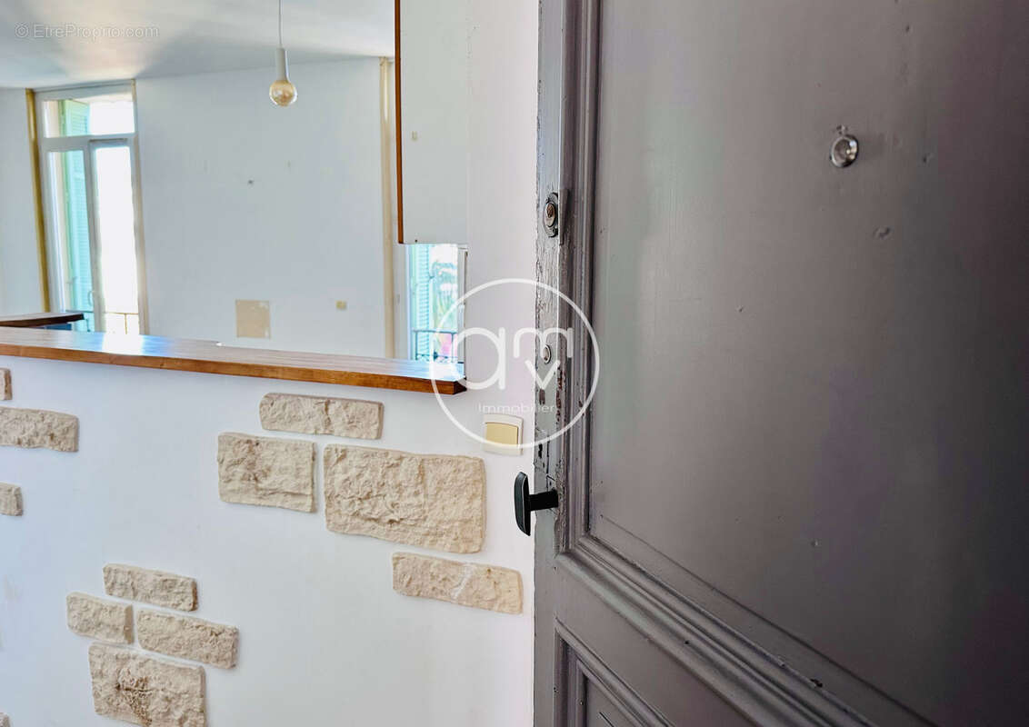 Appartement à HYERES