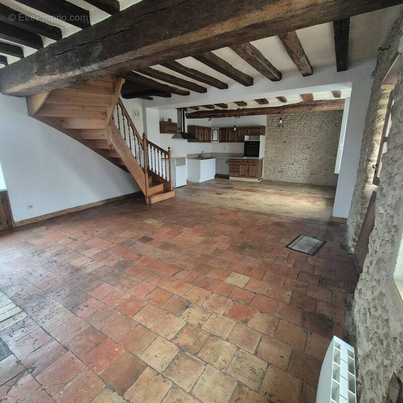 Maison à SAVIGNE-L'EVEQUE