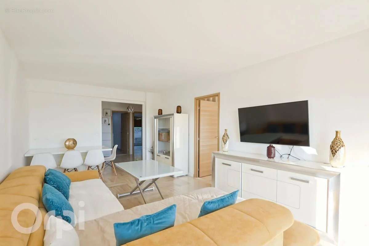 Appartement à LE CANNET