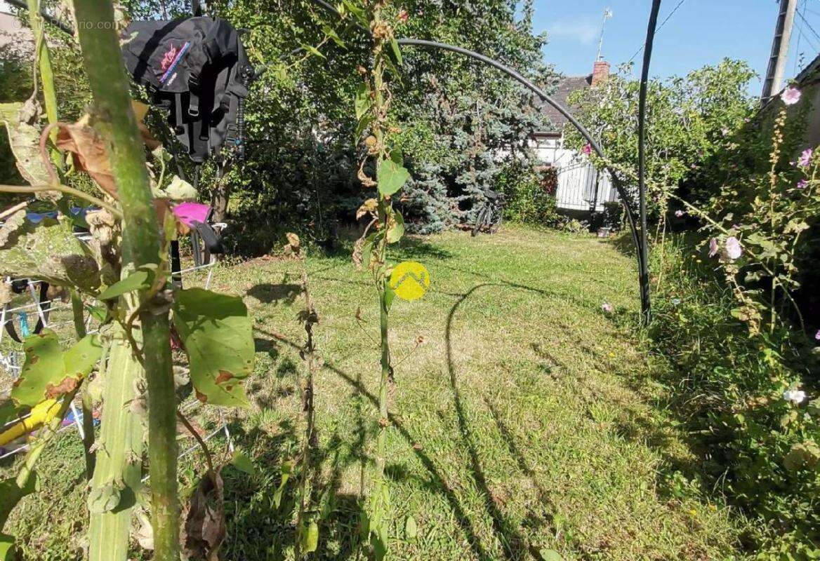 Maison à NERIS-LES-BAINS