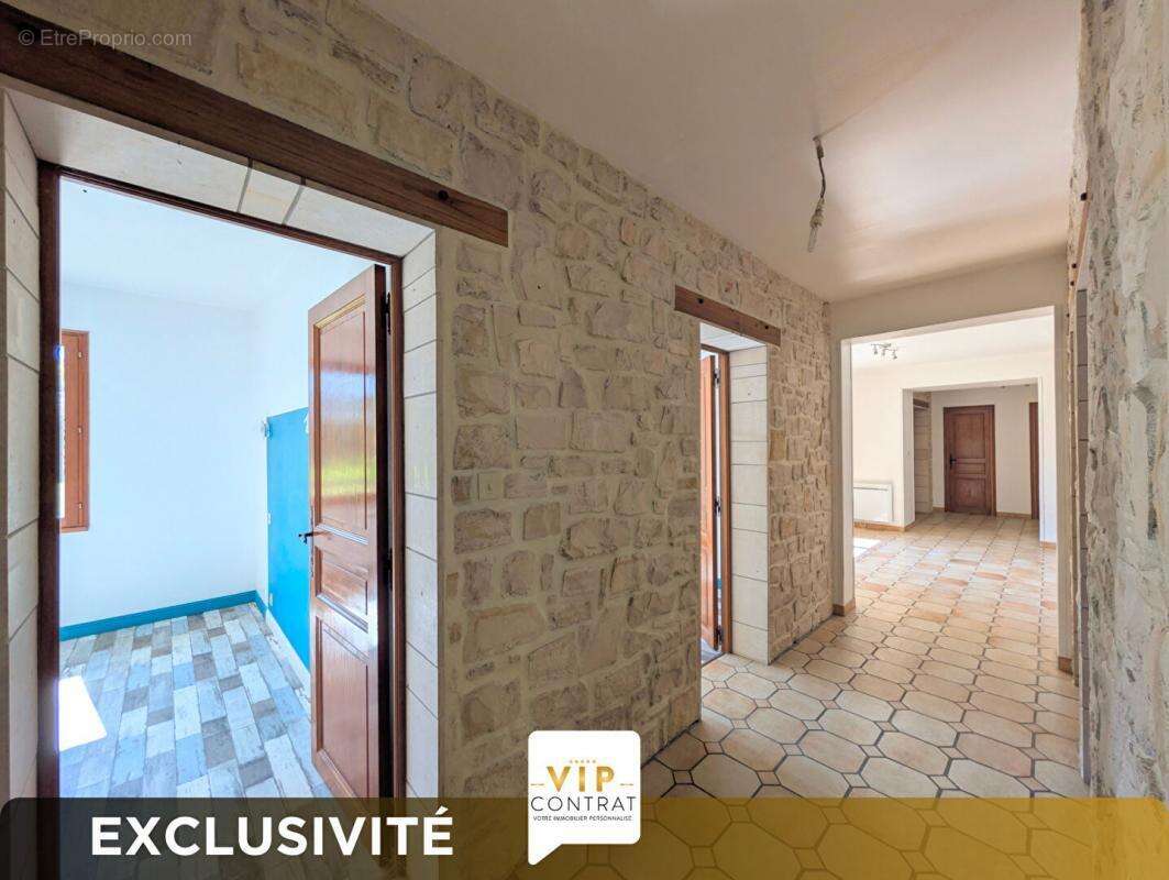 Maison à SAINT-SEVER-DE-SAINTONGE