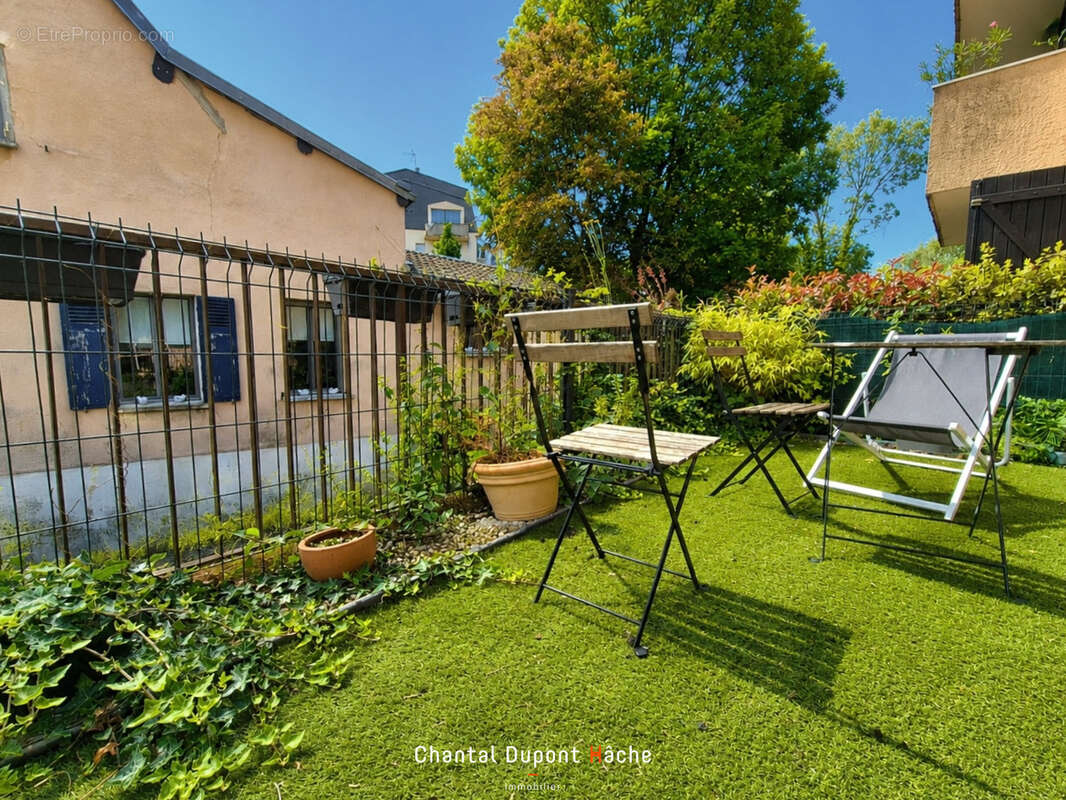 CHARTRES FAUBOURG GUILLAUME - Appartement T2 de 54m2 avec balcon et parking. - photo 3