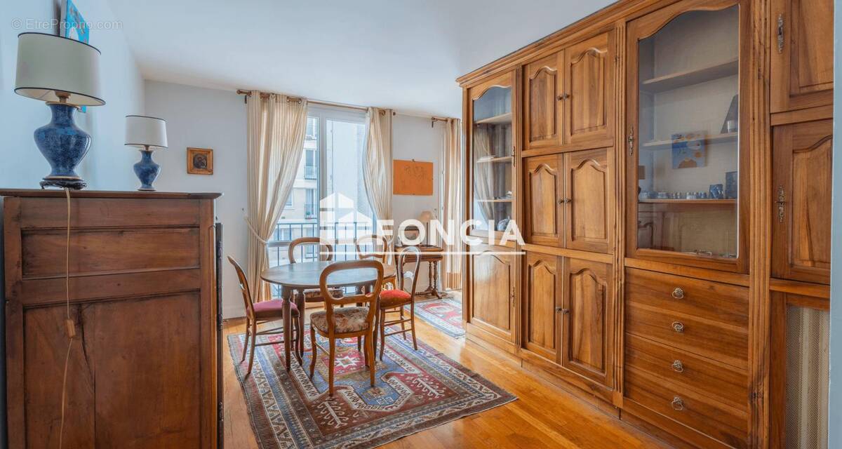 Appartement à PARIS-12E