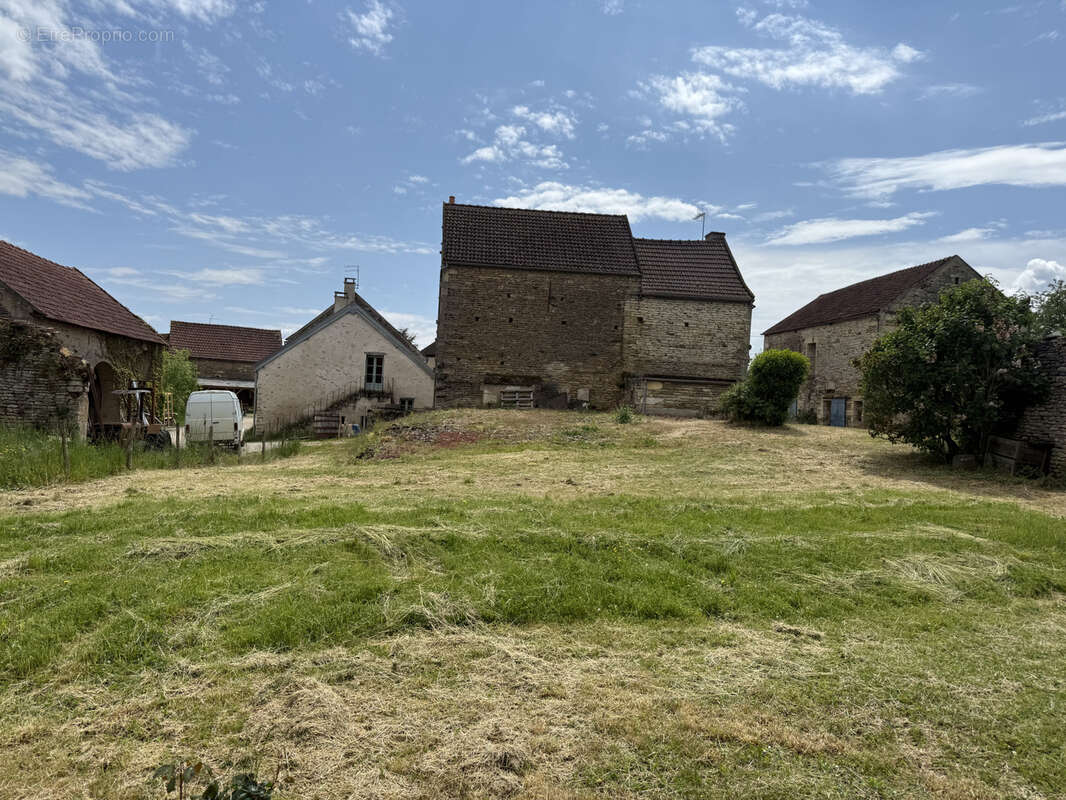 Maison à SEMUR-EN-AUXOIS