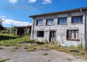 Maison à VILLENEUVE-DE-RIVIERE