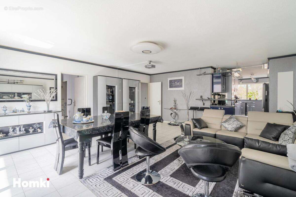 Appartement à MARSEILLE-9E