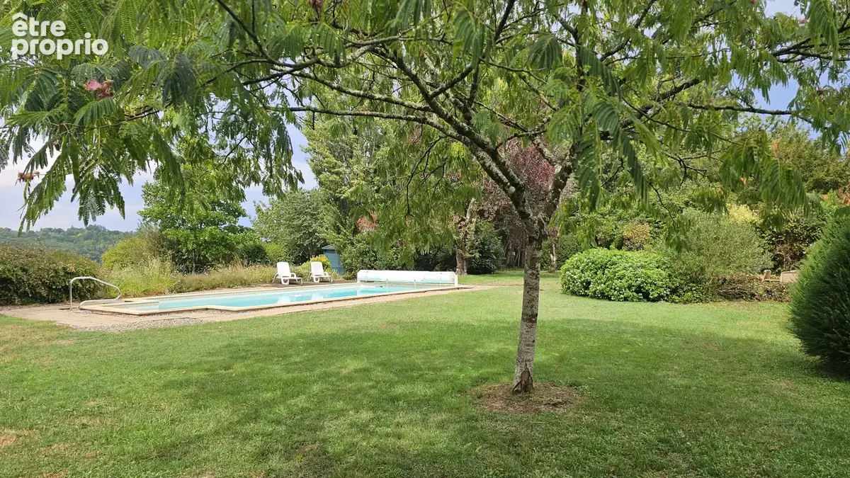 Propriété avec piscine, parc arboré et belle vue sur la campagne - photo 18