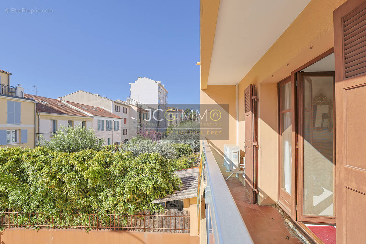 Appartement à HYERES