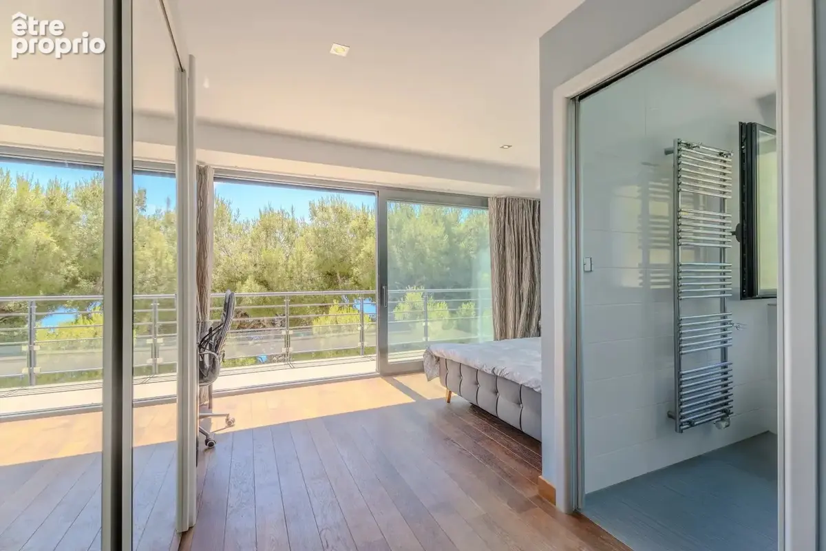 Magnifique villa contemporaine avec piscine et vue mer - photo 14