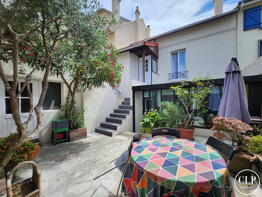 Maison à FONTENAY-SOUS-BOIS