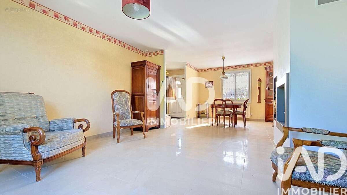 Photo 4 - Maison à SAINT-GERMAIN-LES-CORBEIL