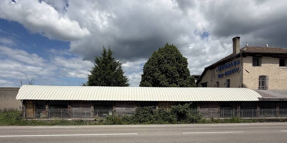 Local professionnel / commercial d’environ 160 m² de plain-pied, - photo 2