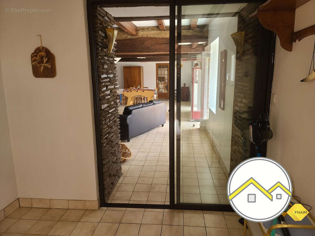Maison 178 m² à Armaille  - photo 9