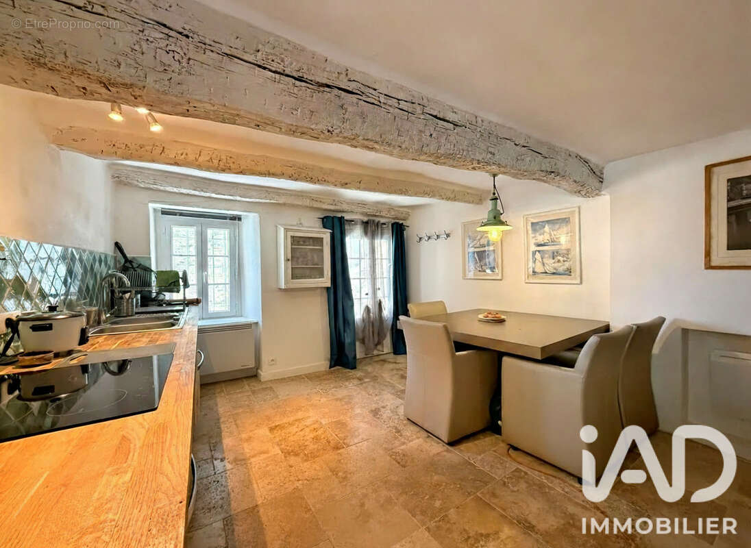 Appartement 55 m² à La Garde-Freinet  - photo 3