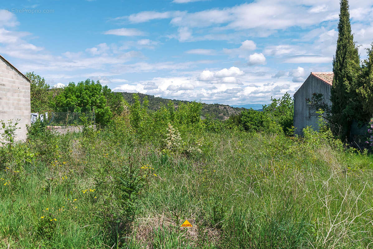 Terrain à CARCASSONNE
