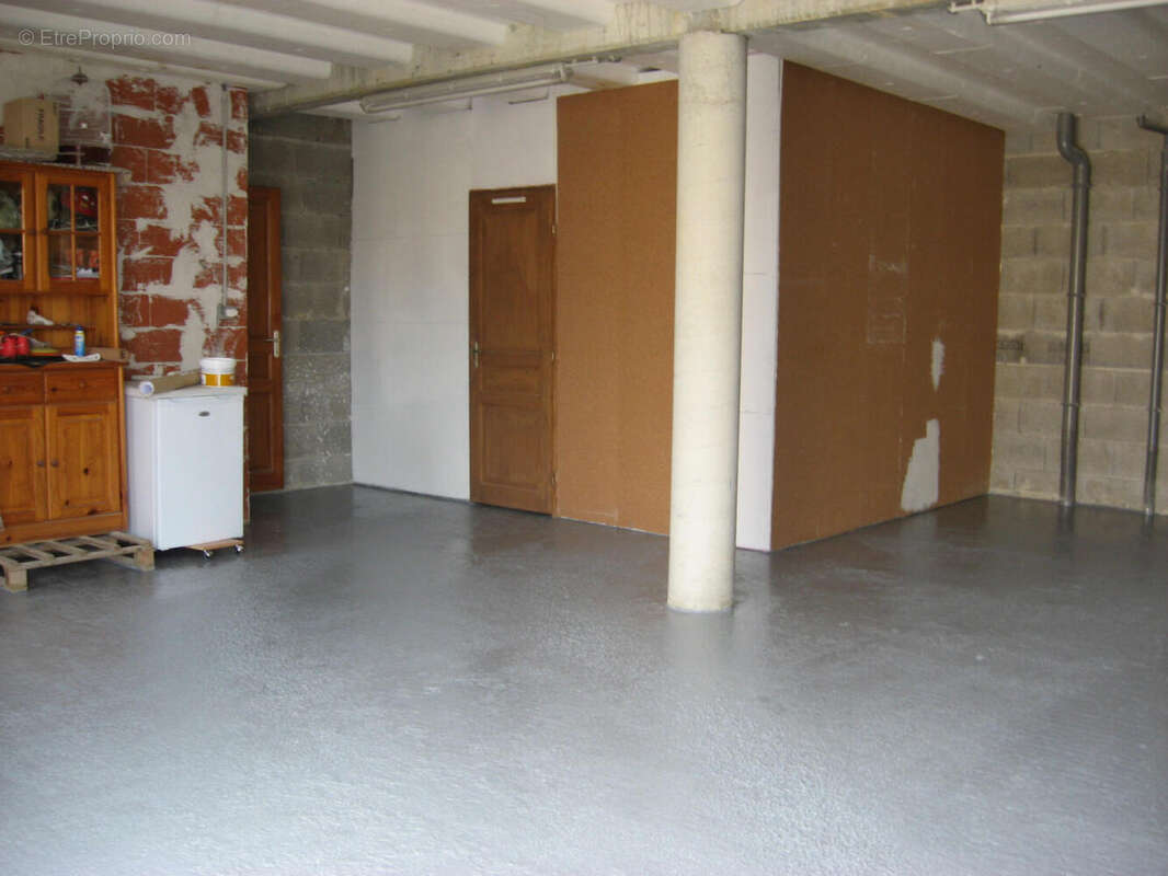 Garage 3 - Maison à CARCASSONNE