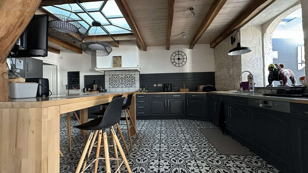 Maison 304 m² à Dompierre-Sur-Mer  - photo 6