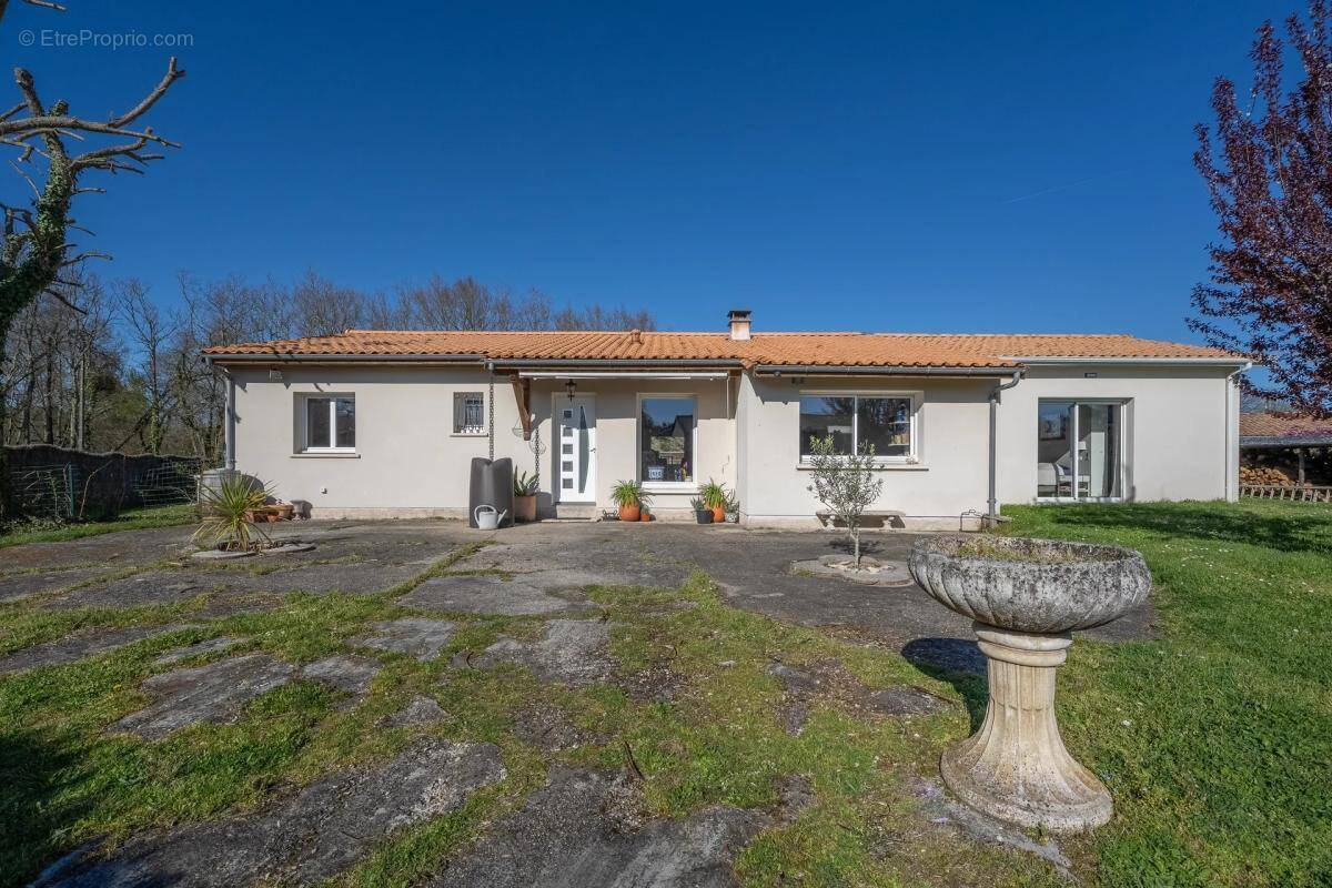 Maison à GAURIAGUET