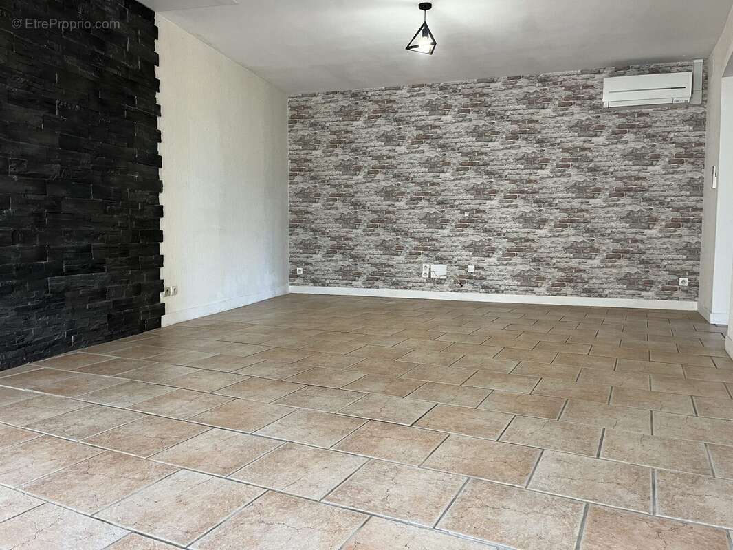 séjour - Maison à PAIZAY-LE-SEC