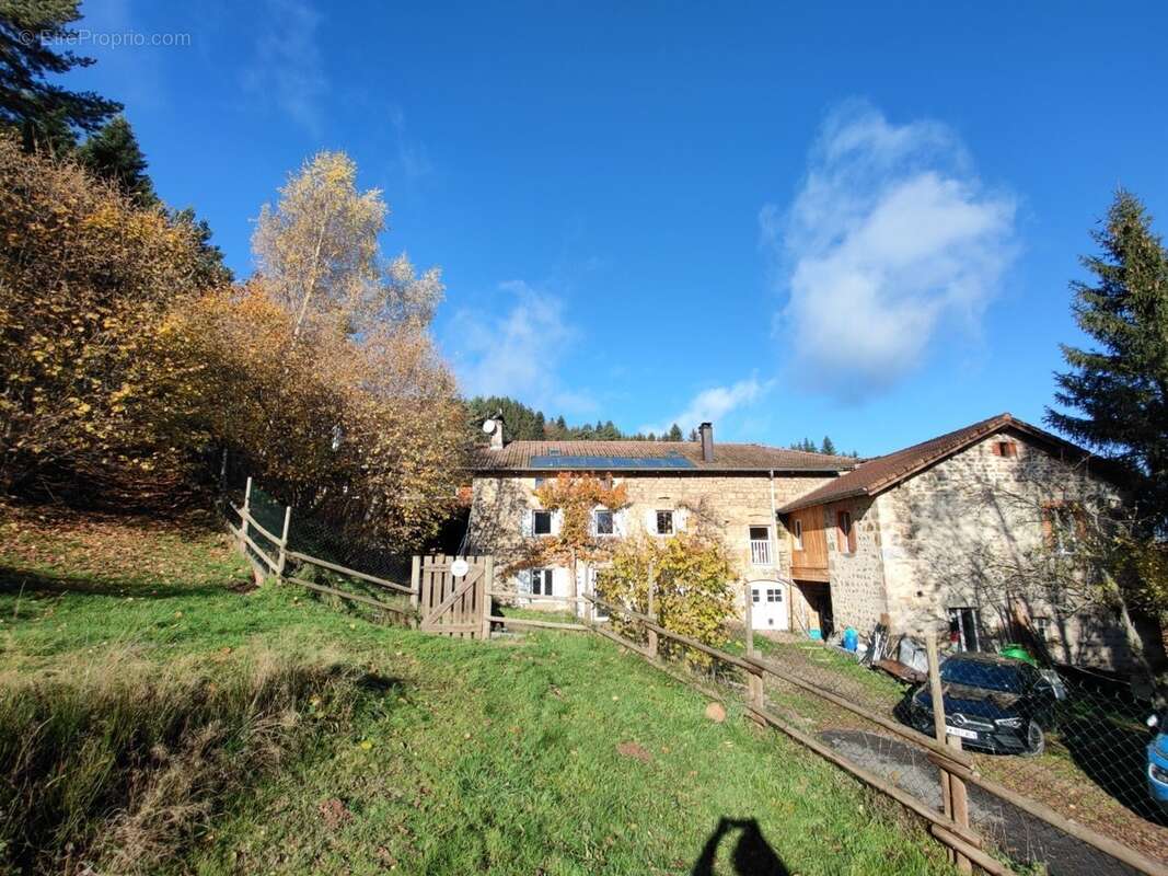 Maison à SAUVESSANGES