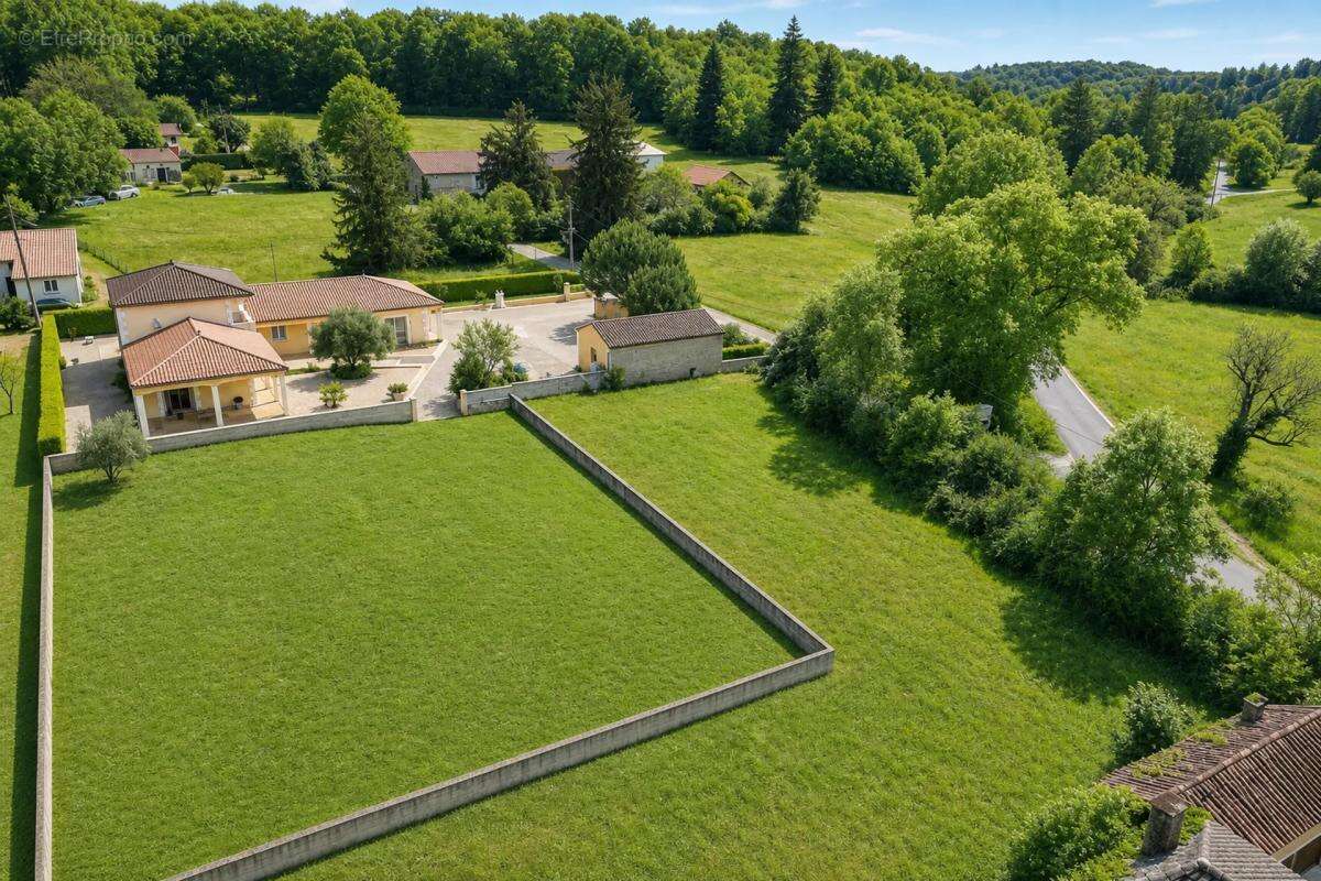 Maison spacieuse avec jardin en Dordogne - photo 32