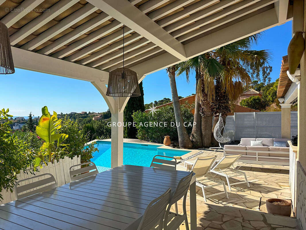 Maison à LES ISSAMBRES