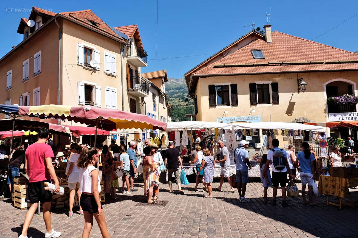 Appartement à CHORGES
