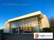 Commerce à SAINT-PIERRE-LA-GARENNE