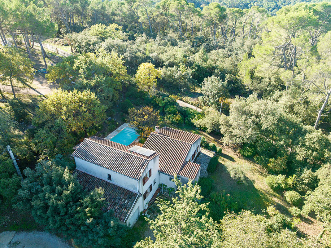 Maison à LORGUES