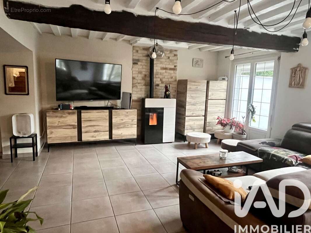 Photo 2 - Maison à ELINCOURT-SAINTE-MARGUERITE