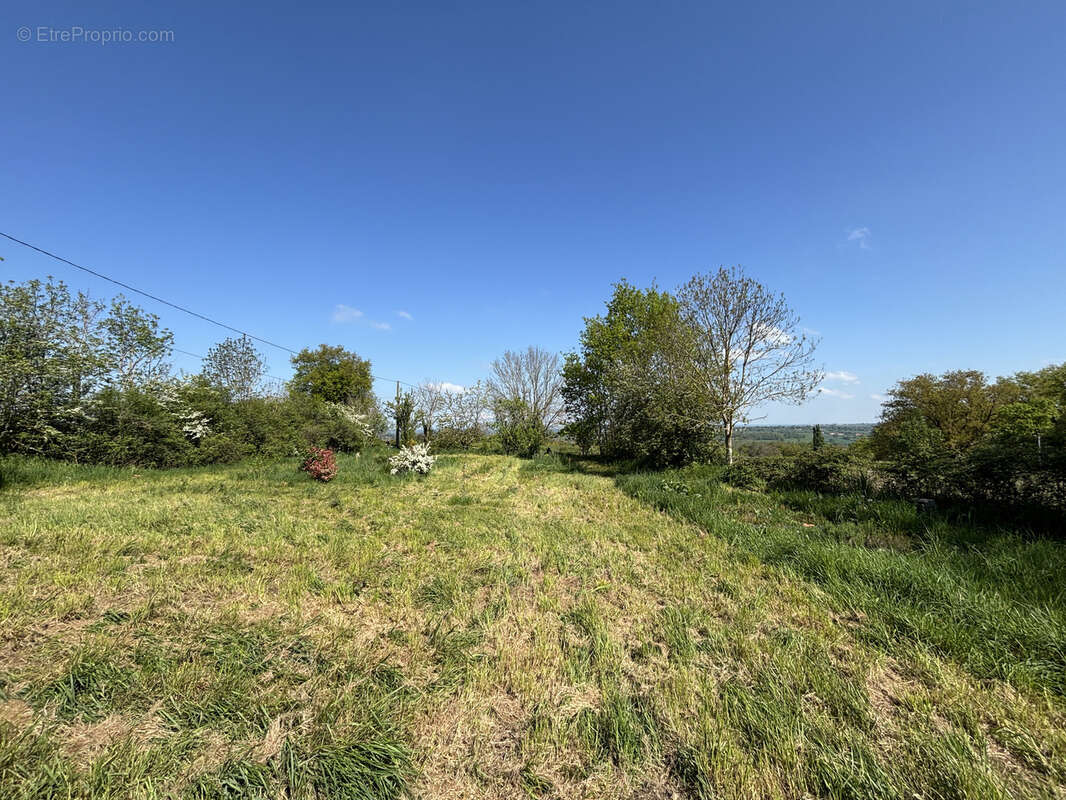 Maison à LOUROUX-DE-BEAUNE