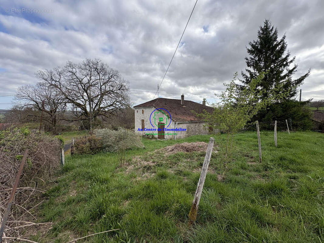 Maison à SAINT-ROBERT