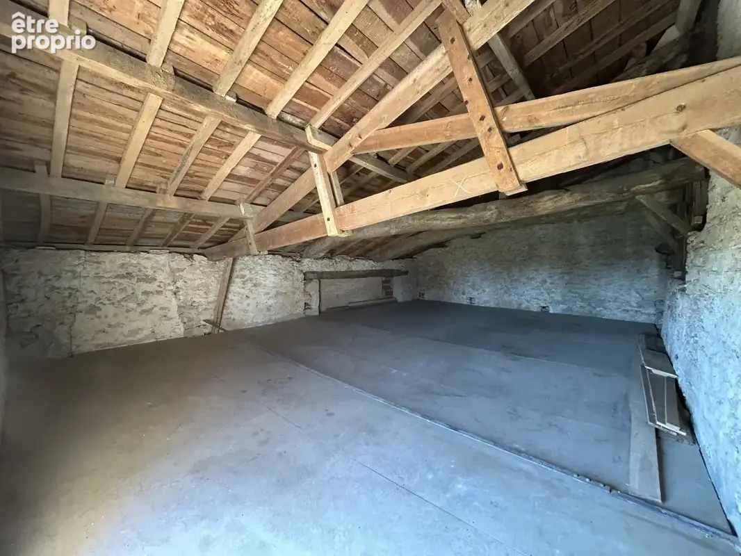 Maison à rénover + séchoir réhabilitable - photo 10