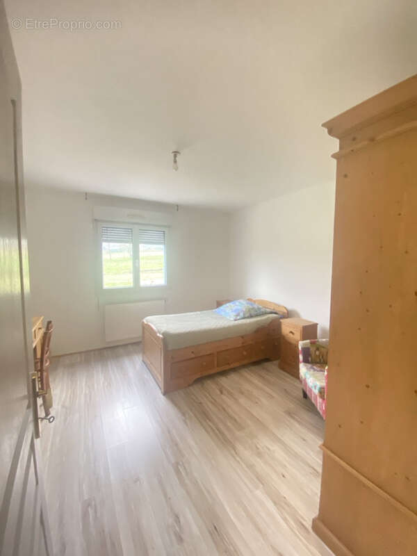 Maison à ETIVAL-CLAIREFONTAINE