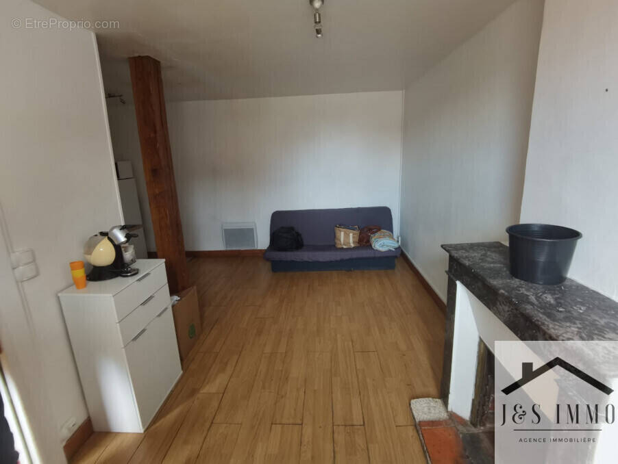 Maison à CHASSENEUIL-SUR-BONNIEURE