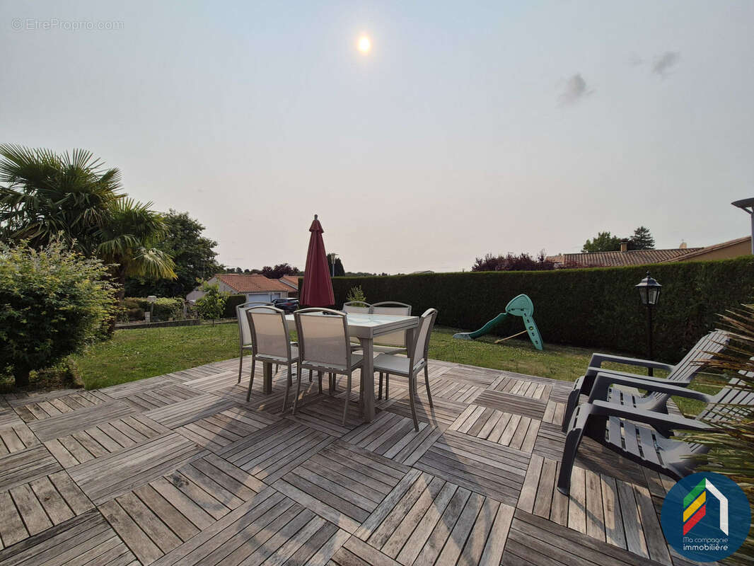 Maison à LA MEILLERAIE-TILLAY