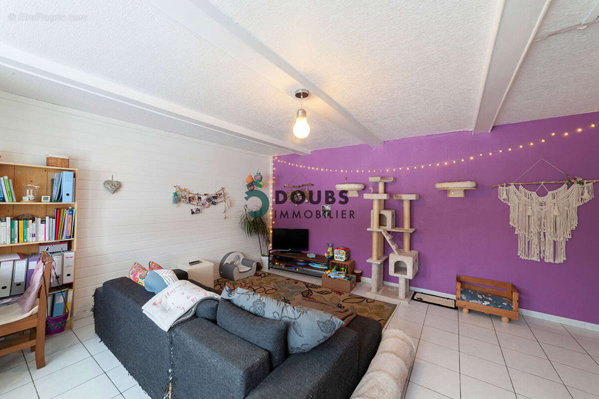 Appartement à FERRIERES-LE-LAC