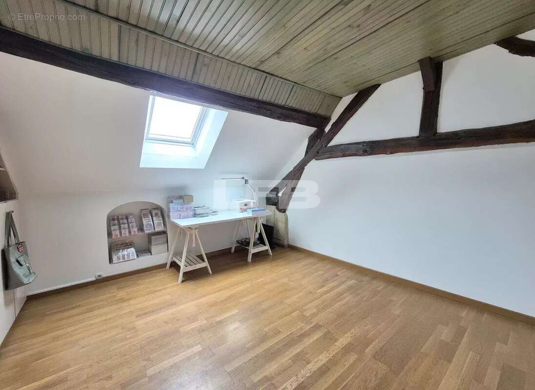 Maison à MORTEFONTAINE