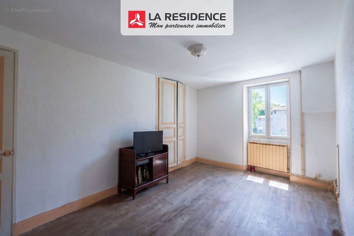 Maison 95 m² à Romans-Sur-Isere  - photo 5
