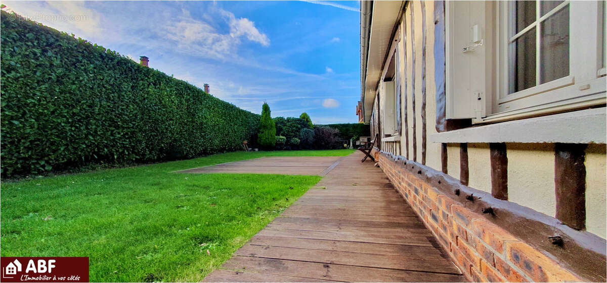 Maison à TOURVILLE-SUR-ARQUES