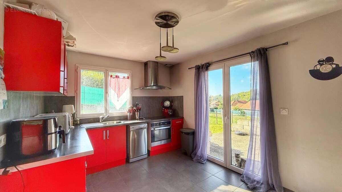 Maison à CHARAVINES