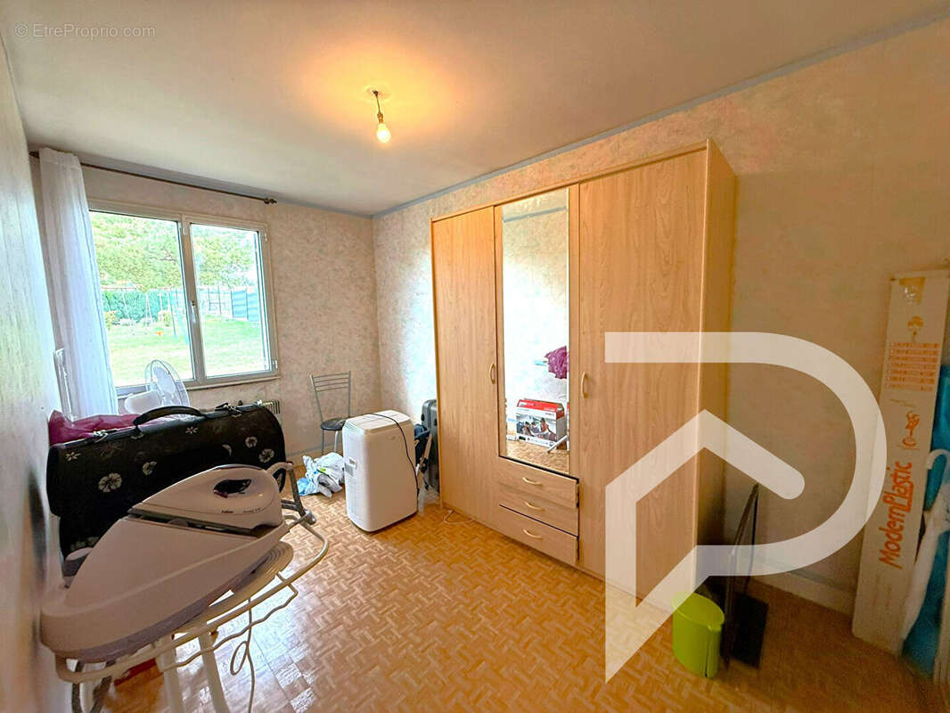 Maison à SAINT-AUBIN-SOUS-ERQUERY