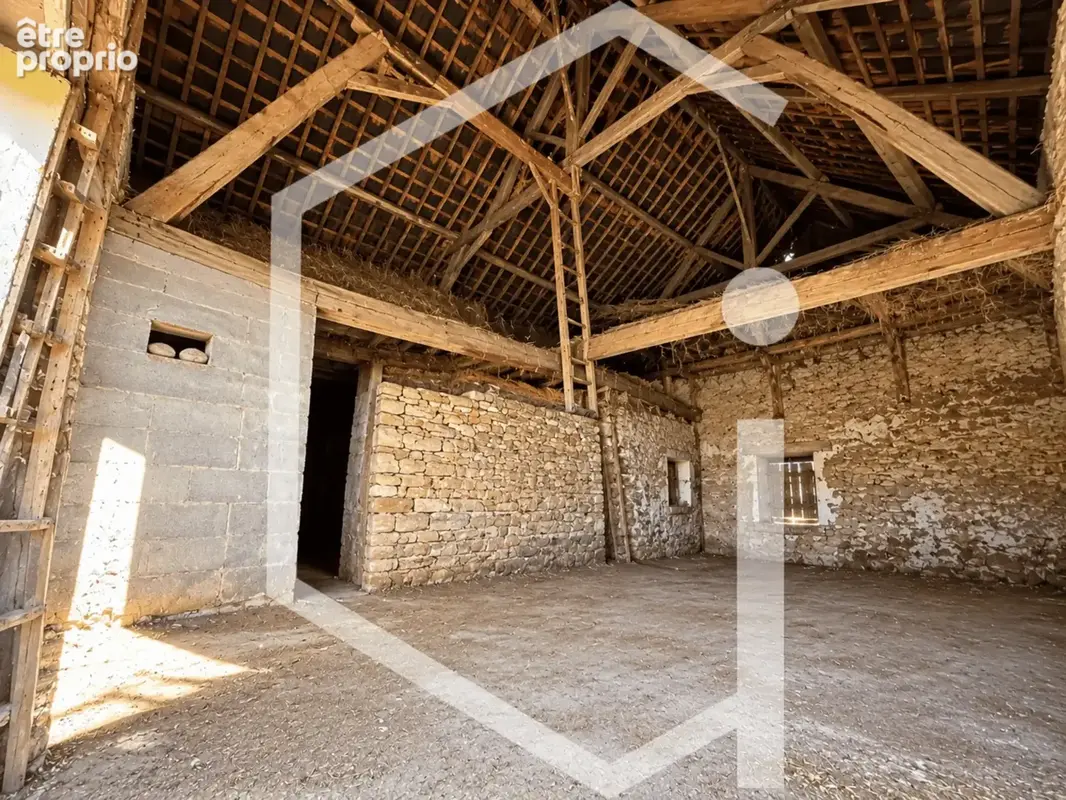 Longère a rénover avec dépendances de 150 M2 - photo 9