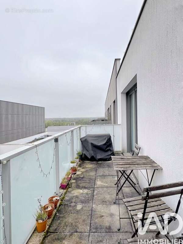 Photo 6 - Appartement à BUSSY-SAINT-GEORGES