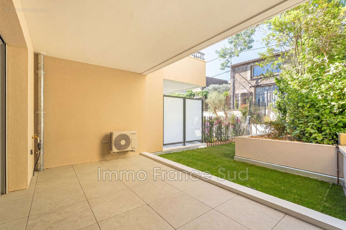 Appartement à LA GARDE-FREINET