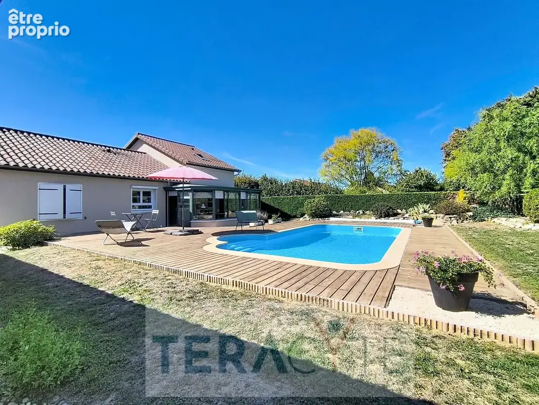 Maison 5 pièces 132 m² à vendre à Polliat (01310) - photo 4