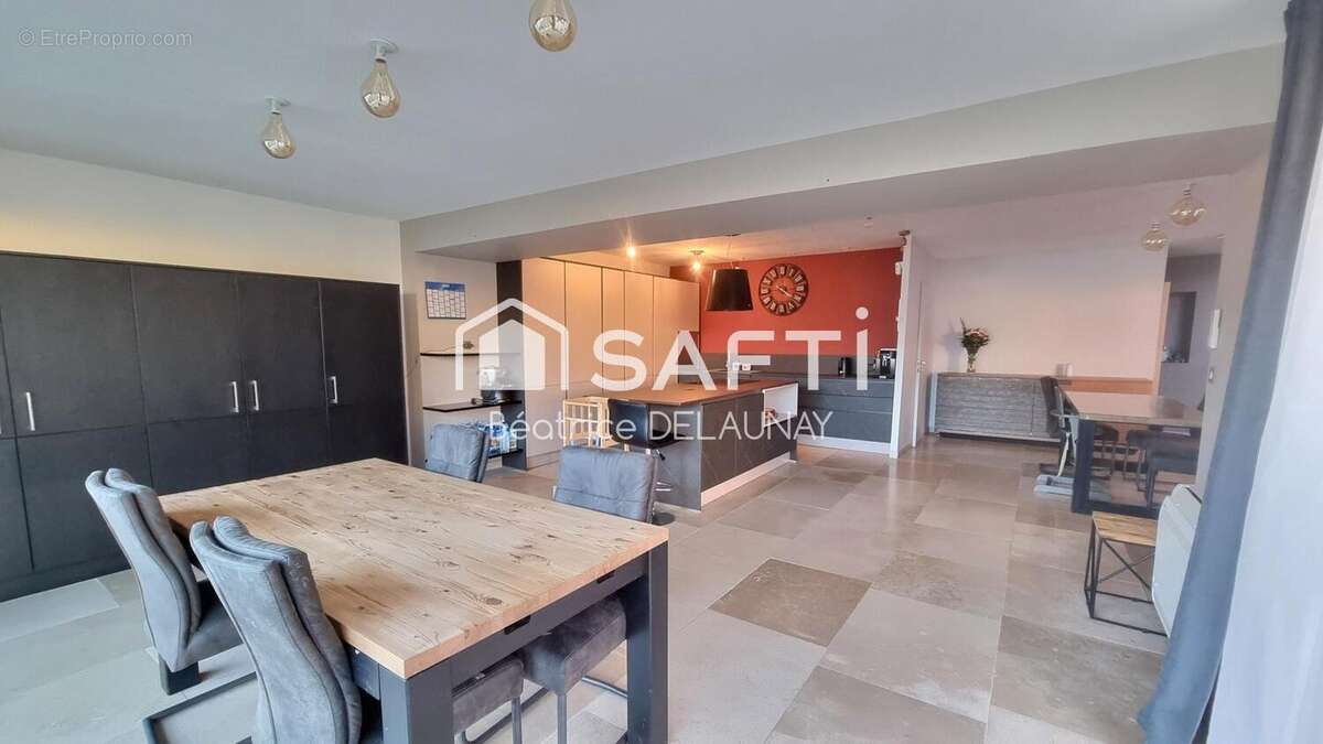 Photo 4 - Maison à SAINT-LAURENT-D'AIGOUZE